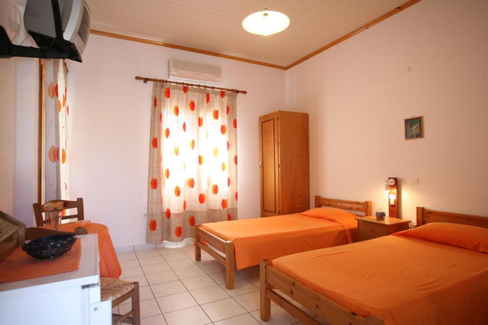 Caviri Appartement Galissas Kamer foto